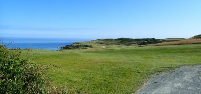 The links at Nefyn on the Llŷn Peninsula, with the sea beyond.