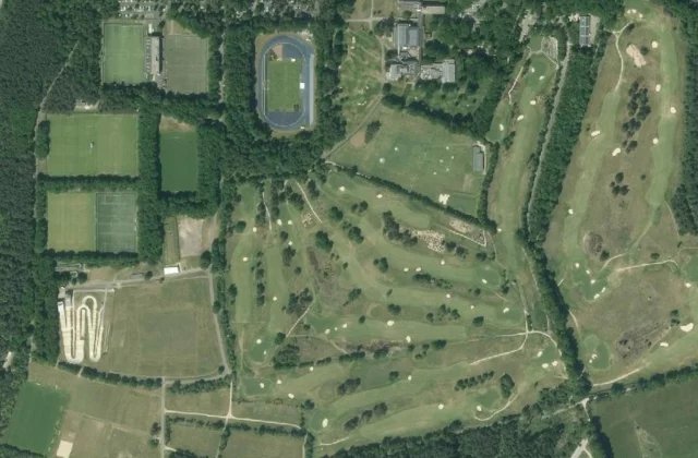 Edese Golf Club vanuit de lucht. Luchtfoto PDOK / Kadaster, licence ouverte.