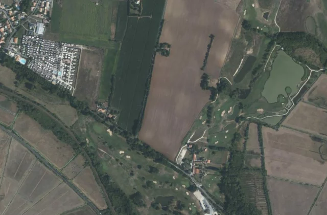 Golf Bluegreen Rochefort Océan vu du ciel. Orthophotographie IGN, Licence ouverte Etalab.