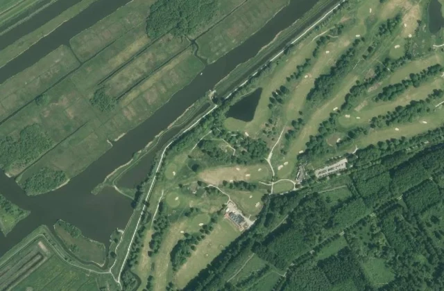 Golfclub Broekpolder vanuit de lucht. Luchtfoto PDOK / Kadaster, licence ouverte.