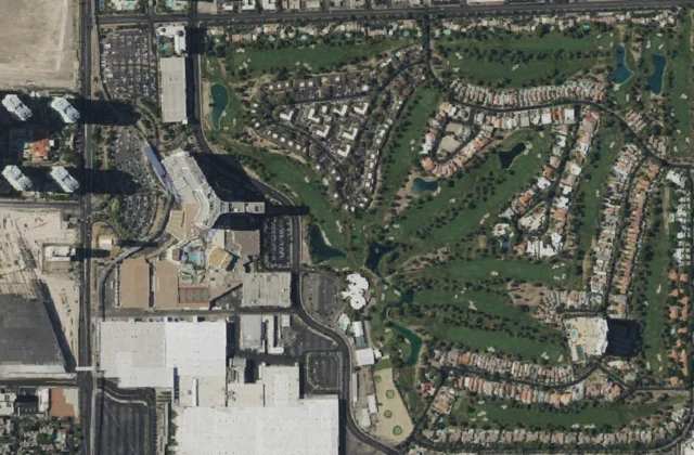 Las Vegas Country Club from the air. Aerial imagery USGS, domaine public.