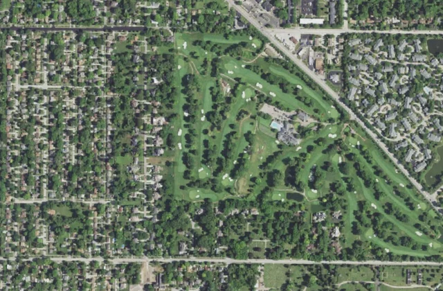 Rolling Green Country Club from the air. Aerial imagery USGS, domaine public.
