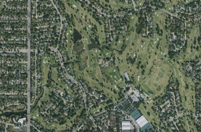 Brookhaven Country Club from the air. Aerial imagery USGS, domaine public.
