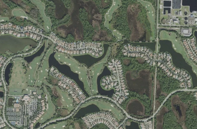 Country Club at Mirasol from the air. Aerial imagery USGS, domaine public.