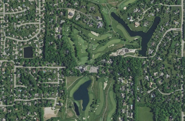 Crooked Stick Golf Club from the air. Aerial imagery USGS, domaine public.